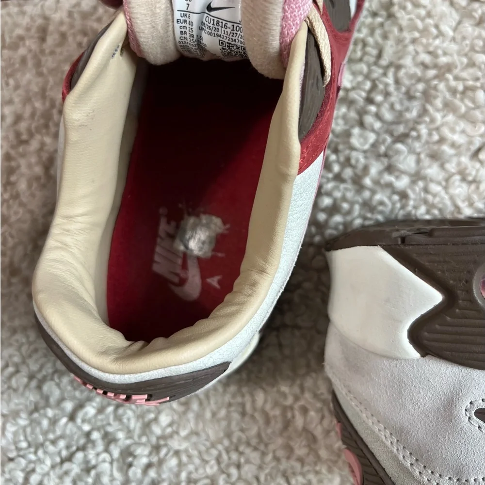 Nike Air Max Men’s Sneakers - Pink & Burgundy